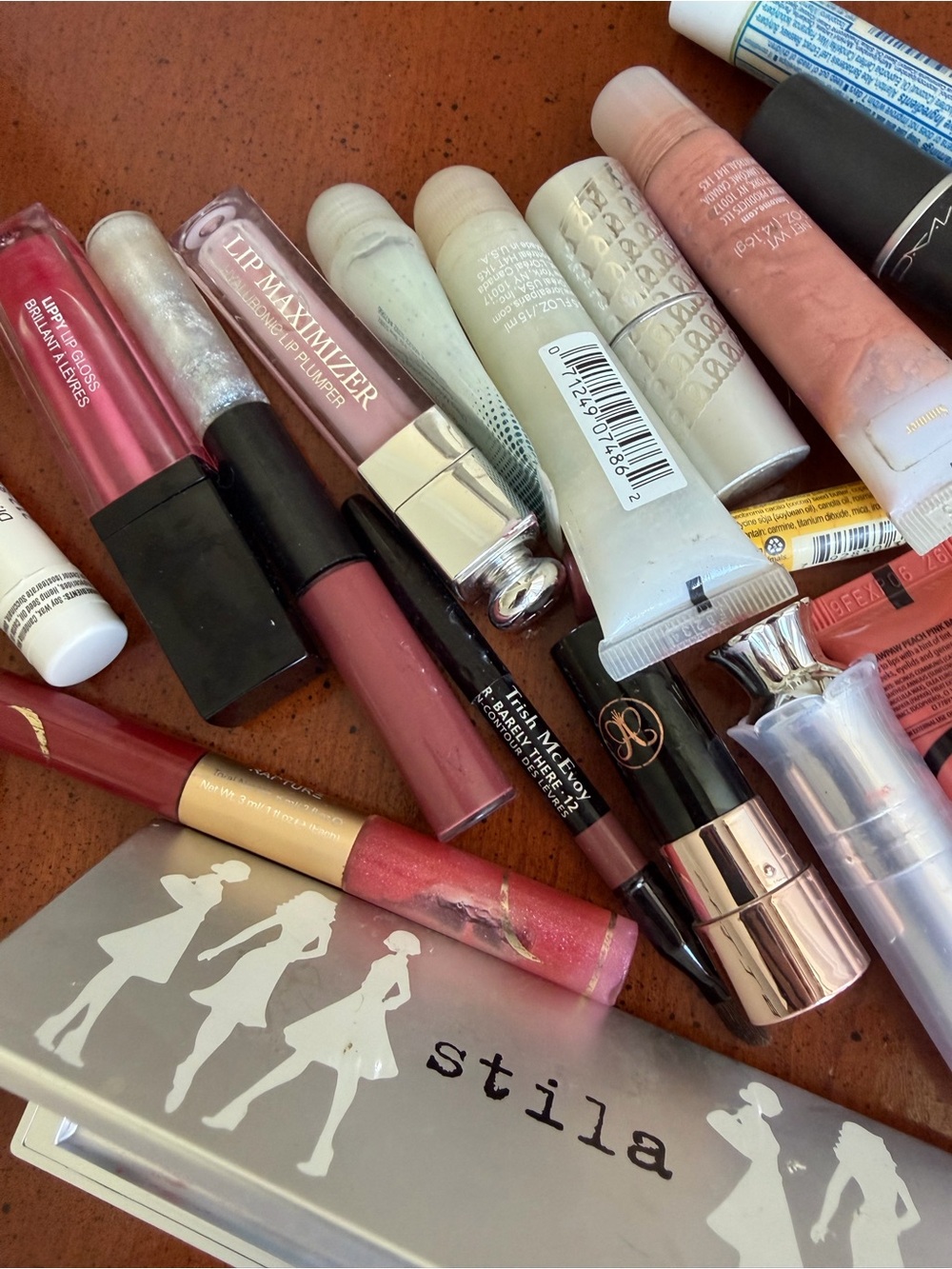 🗽Assorted Lipstick & Lip Balm Collection - Assorted Brands - Picture 5 of 5